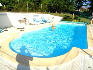 le cocon piscine chauffée abrité sur laxe rocamadour sarlat jusquà 4 pers