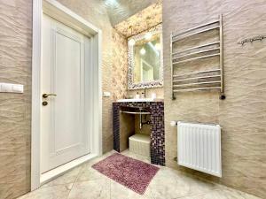 ApartPoltava 1-кімн Елегантна студія в ПРЕСТИЖНІЙ новободові біля СОНЯЧНОГО ПАРКУ