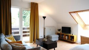 WEINBERGBLICK im Haus FREY - 3 Schlafzimmer ,Küche, 2 Bäder, 2 Balkone, Parkplatz direkt vor der Tür