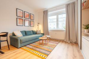 Stylish 1BR - Local Market Vibes - AC - Pool Walk