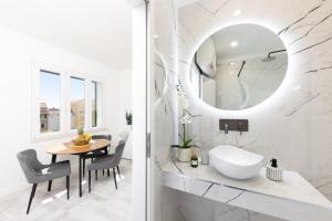 Lions Suites