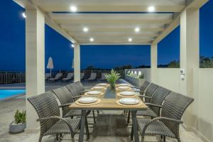 Villa Bassica heated pool