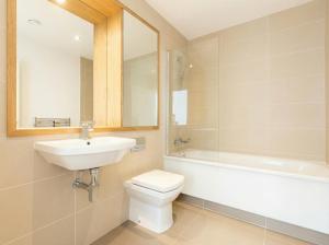 Premium 2 Bed Apartment Walk to Canada Water Station