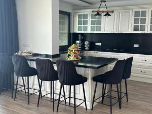 Villa Paradise BODRUM, 14 personnes, vue mer, piscine, plage privée, sauna, chambre à vapeur, ascenseur