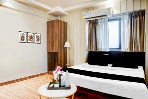 Super Townhouse Oak Viman Nagar Downtown Formerly Hotel Cilantro