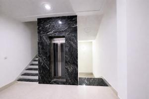 Shiva Stay Inn - Near Banke Bihari Temple & Prem Mandir