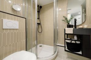 FurtiveStay - Notre-Dame - Huchette