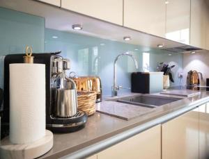 Westminster two bed one bath sleeps 5 with Air-Con