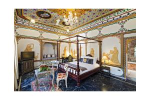 Chunda Palace