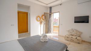 High Standing Villa - 4 Suites - Heated Pool