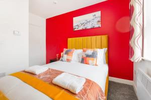 NEW! Stylish 5-Bed Apartment in Stockton-on-tees by Stay With Us, Perfect for Contractors & Large Groups, FREE Parking!