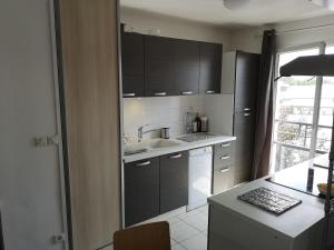 Apartment T3 6 min walk to RER A station and cinema