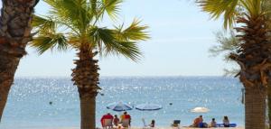 T2 150m from the beach