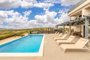 Villa Katarina with pool and jacuzzi