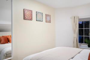 NEW! 3BR in Salvin Cottage