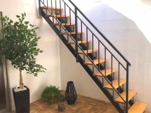 Heart of the city 4min walk to the beach