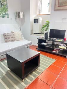 Alfama Apartments São Crispim