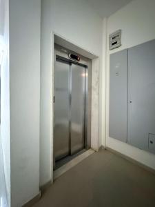 Golden Horizon Sea View Apartment