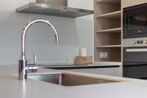 Global Vacacional, Moderno apartamento con piscina en Puerto de Sagunto