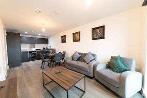 Modern 1 Bed Apartment Near Liverpool City Centre