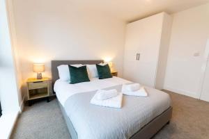 Modern 1 Bed Apartment Near Liverpool City Centre