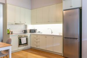 Pame Rentals - 2BD & 2BA Home, 4 Min to Acropolis