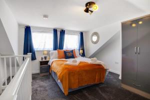 Stylish 3-Bedroom Oasis in Darlington, Sleeps 5