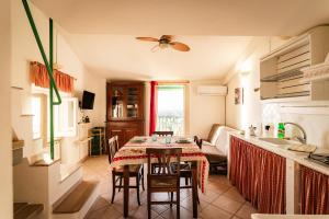 holidaycasa Macca - Confortevole e con vista mare