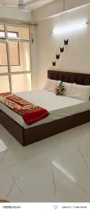 Shree Ji homestay near banke bihari mandir