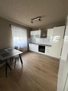 SeaLaVir Apartments
