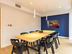 For Students Only - Straits Aire in Leeds