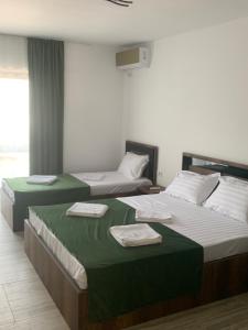 CasaBlanca &Alberto Guest House Costinesti