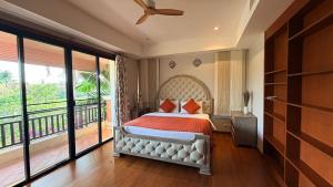 Laguna Village 5 Bedrooms Lake View Pool Villa