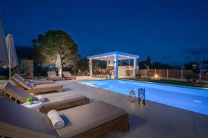 Mira Premium House - Serenity Escape in Kalamaki by Villa Mana Gers