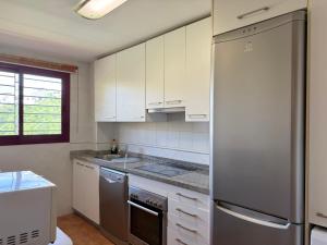 Stunning Holiday Home with Sea View Terrace