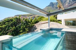 4 Bed Coastal Retreat W Pool Views Llandudno Sands
