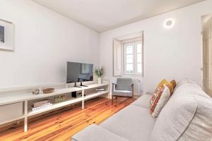 Red Tulip Flat Bright & Colourful by Homeful Homes