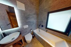 Chalet Apartment with Private Sauna