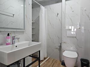 Luxury Apartment Amazing View In Saranda