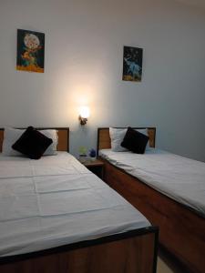 La vie Livings Only For Female