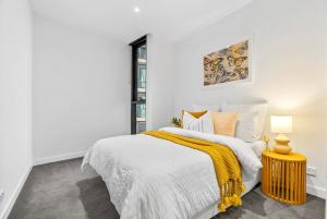 Twilight Views 2BR in Fortitude Valley & Parking