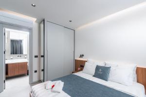 Arriba - Ground Suite