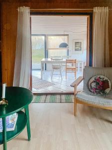 Retro Holiday Home Close To The Beach