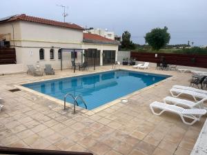 Home Away - 2bedroom in Tomb of the Kings