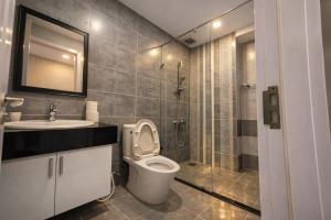 Sunrise Riverside by Tam House with Gym and Pool