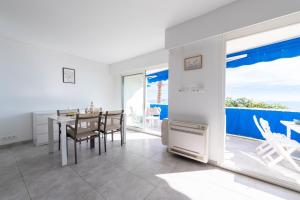 2-Br Seafront Apartment in Cannes
