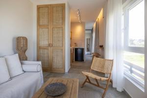 Cavo Dio 7 - Beachfront bliss - Cozy Apt Pool Sunset