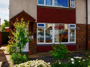 St Marys Crescent House