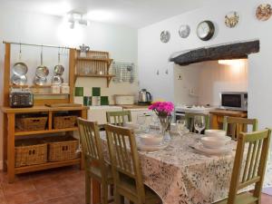 Wood Cottage
