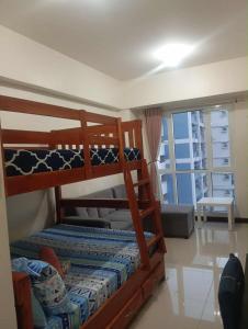 Axis Residences Robinson Cybergate3 Edsa Boni MRT Pioneer Mandaluyong